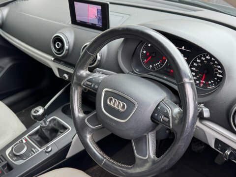 Audi A3 2.0 Tdi Se YS13FRO Black #2