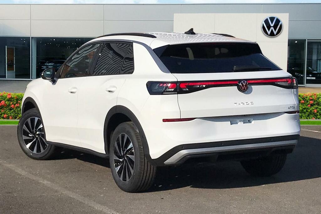 Volkswagen T-Roc New T-roc Life 1.5 Etsi 150 Ps 7-Speed Dsg  White #3