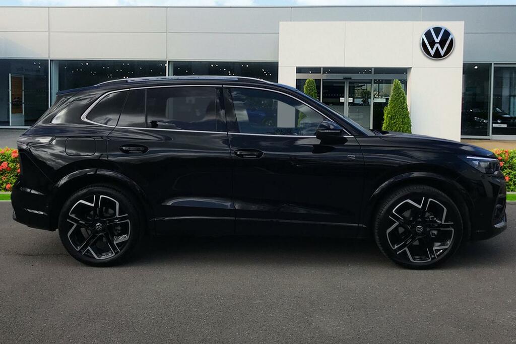 Volkswagen Tiguan 1.5 Etsi 150 R-line Dsg RF75DYX Black #4