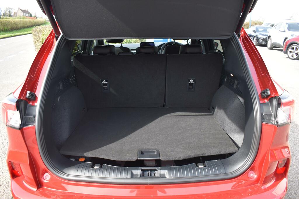 Ford Kuga 1.5 150Ps St-line X Edition Ds72ovh Red #6