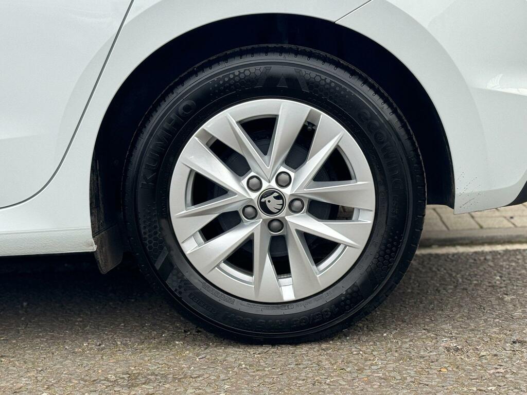Skoda Fabia 1.0 Tsi Se Edition Hatchback Eur GK25LNN White #5
