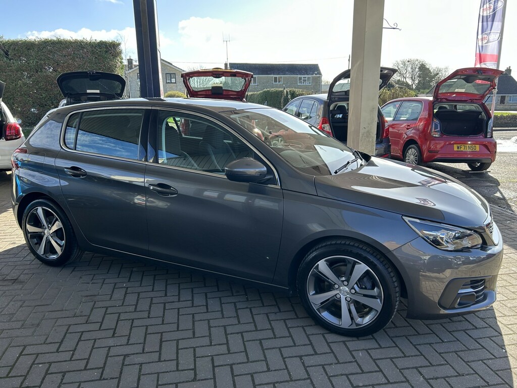 Peugeot 308 Hatchback 1.2 Puretech Gpf Allure 2019 Grey #4