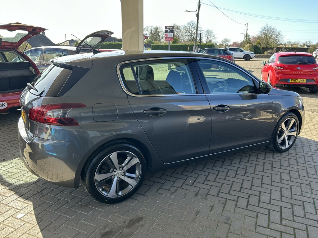 Peugeot 308 Hatchback 1.2 Puretech Gpf Allure 2019 Grey #5