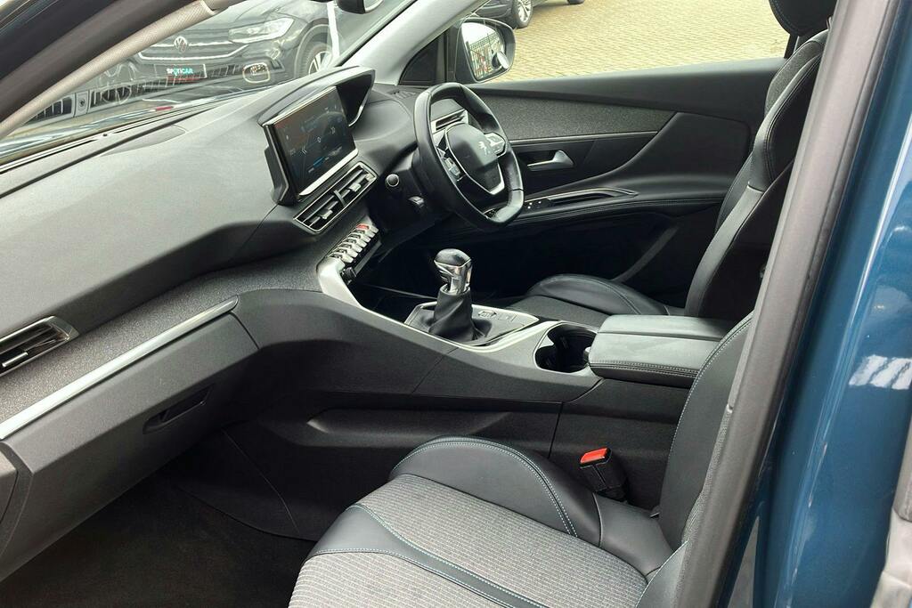 Peugeot 3008 1.5 Bluehdi Allure Premium Plus Suv Ma Blue #3