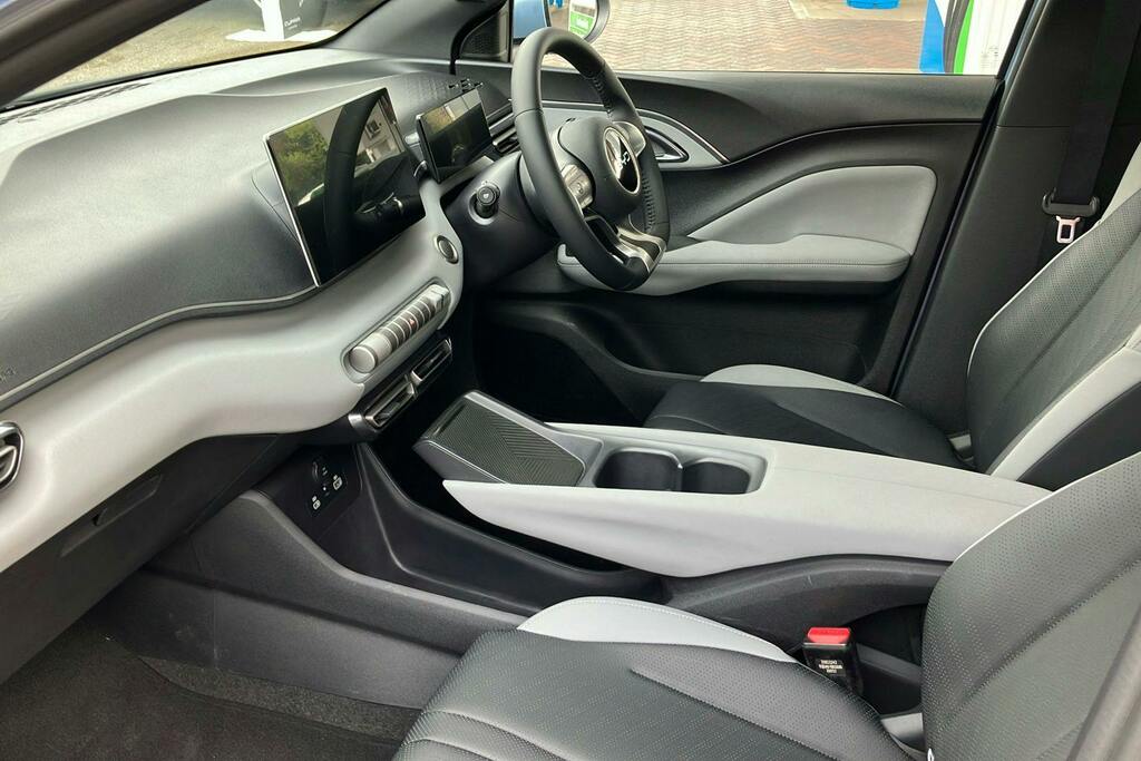 Byd Dolphin 43.2Kwh Boost Hatchback LY75OSM Blue #3