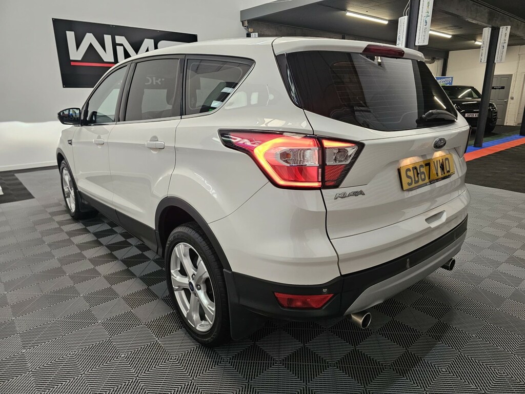 Ford Kuga 2.0 Tdci Titanium SD67VWO White #4