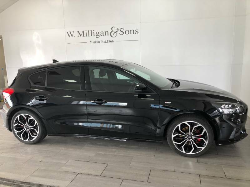 Ford Focus 1.0 Ecoboost Hybrid Mhev 155 St-line X Edition PJ72CYP Black #2