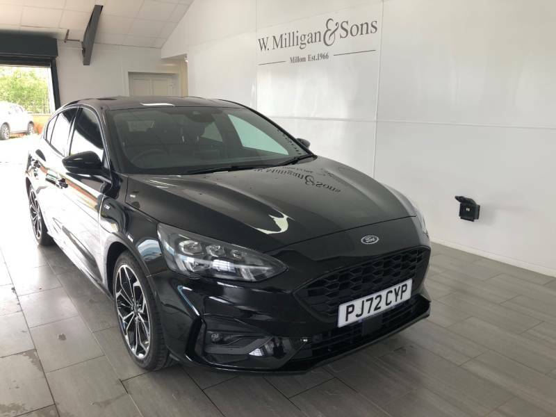 Ford Focus 1.0 Ecoboost Hybrid Mhev 155 St-line X Edition Black