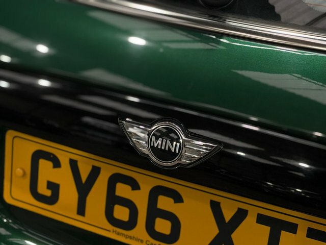 Mini Hatch 1.5 Cooper Euro 6 Ss GY66XTZ Green #3