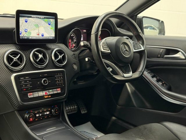 Mercedes-Benz A Class 1.6 A200 Amg Line Premium Hatchback 7 FT18SVE White #3