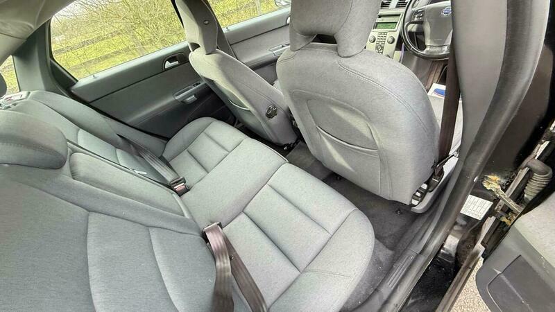 Volvo S40 1.8 Se Blue #17