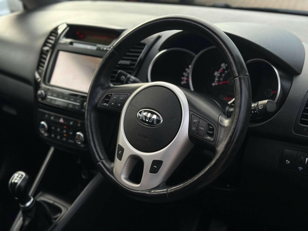 Kia Venga 1.6 4 Isg White #2