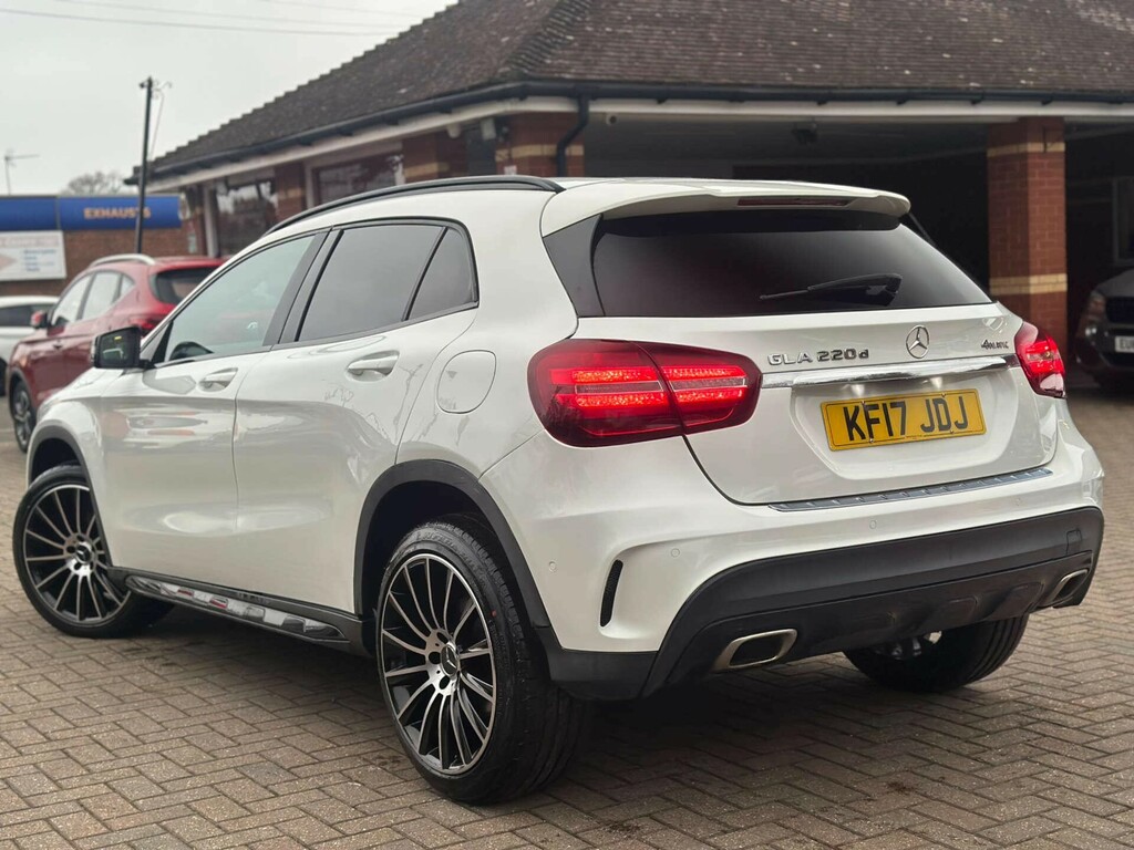 Mercedes-Benz GLA Class 2.1 Gla 220 Amg Line Premium D 4Matic 4Wd White #3