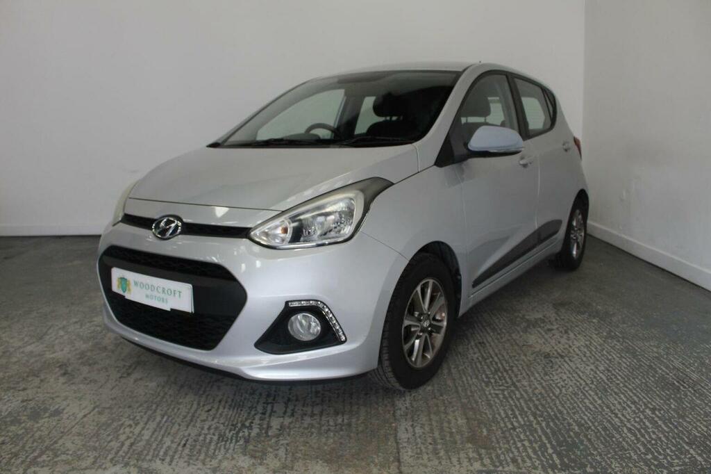 Hyundai I10 Hatchback 1.0 Premium Euro 5 201414 FD14NKS Silver #2