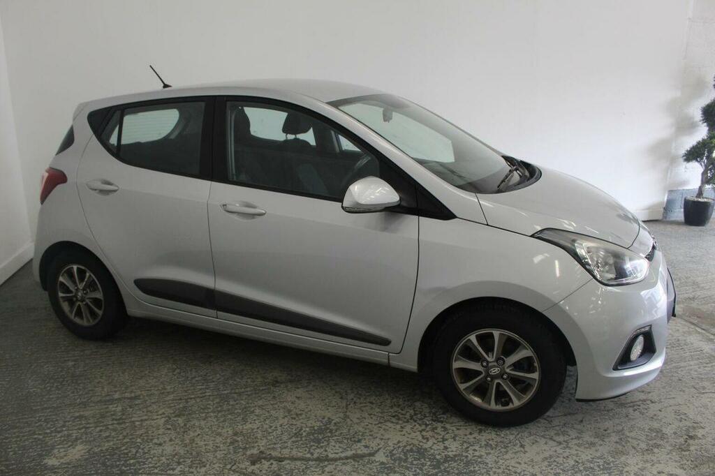 Hyundai I10 Hatchback 1.0 Premium Euro 5 201414 FD14NKS Silver #3