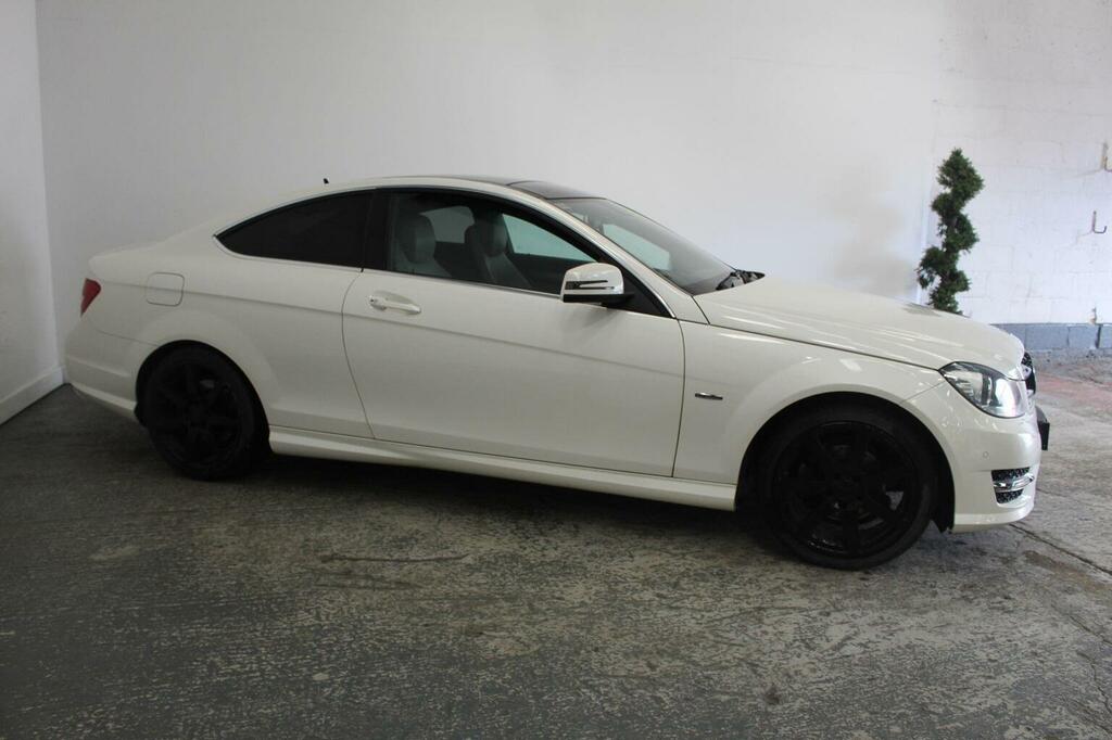 Mercedes-Benz C Class Coupe 2.1 C220 Cdi Blueefficiency Amg Sport G-tron SD12CCY White #3