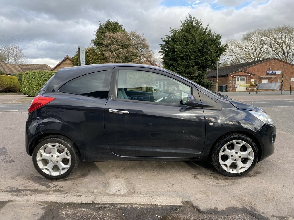 Ford KA 1.2 Titanium 35 Road Tax Alloys Privacy Glas Black