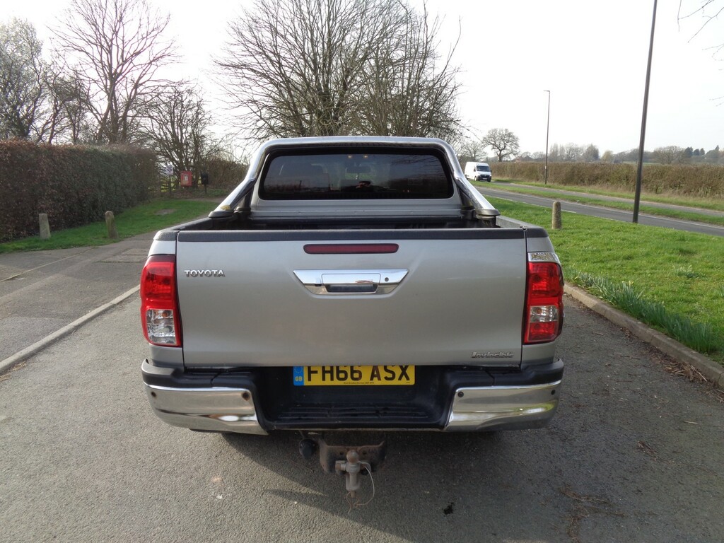 Toyota HILUX 2.4 D-4d Invincible X Silver #3
