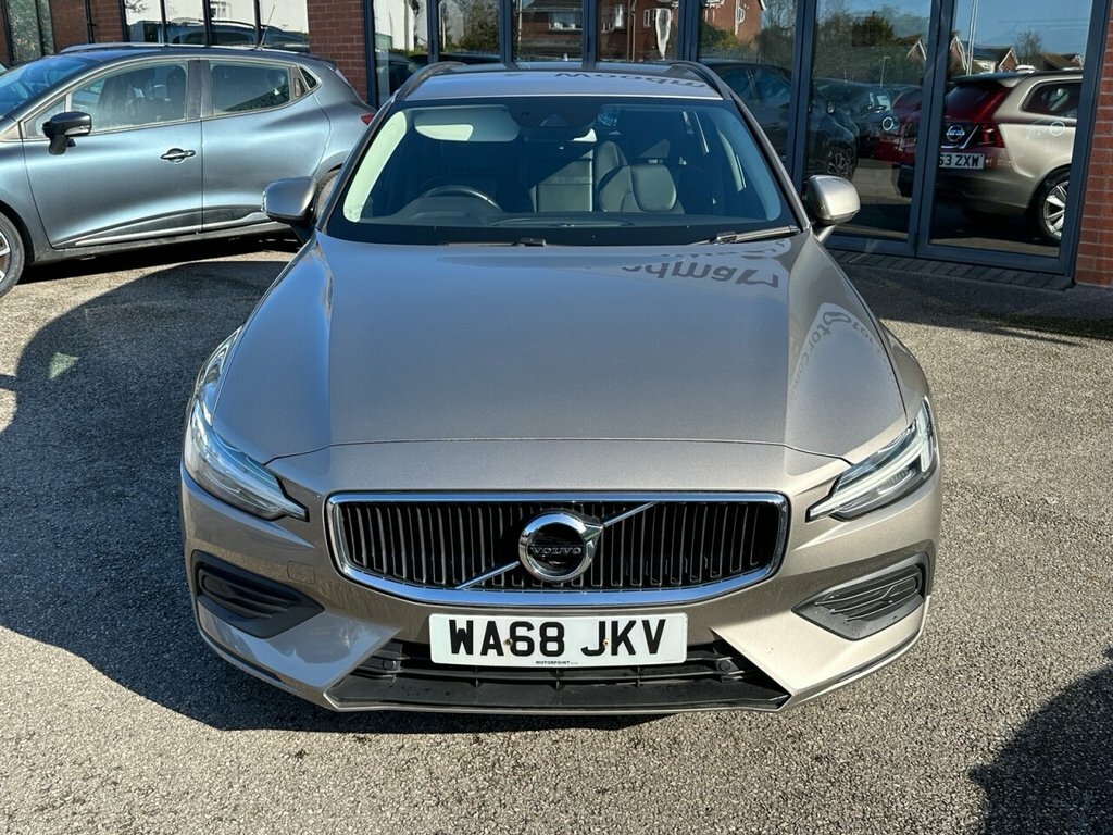 Volvo V60 2018 2.0 D4 Momentum Estate Euro 6 WA68JKV Grey #2