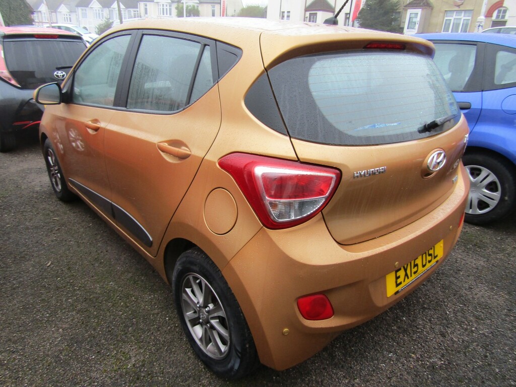 Hyundai I10 1.2 Premium One Lady Owner Only 21 000 Miles Fsh1 Orange #4