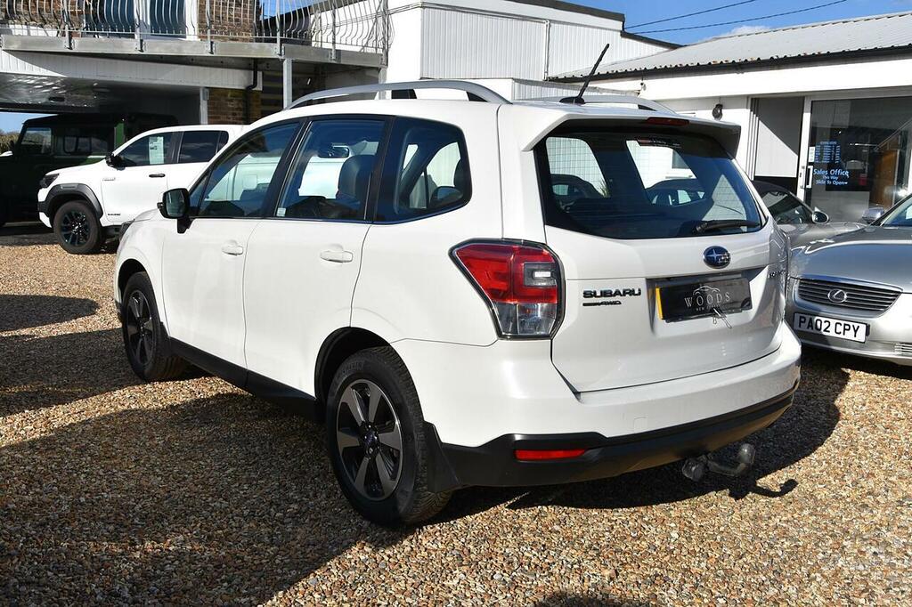 Subaru Forester 2.0I Xe Premium Lineartronic 4Wd Euro 6 Ss White #6