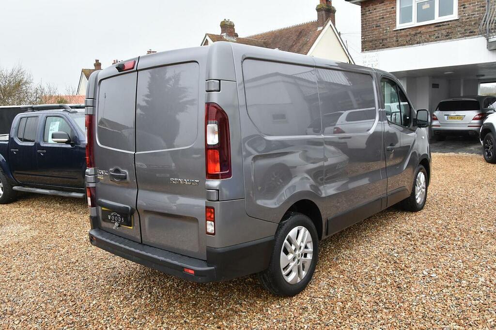 Renault Trafic 1.6 Dci Energy 27 Sport Nav Swb Standard Roof Euro FH18PZB Grey #4