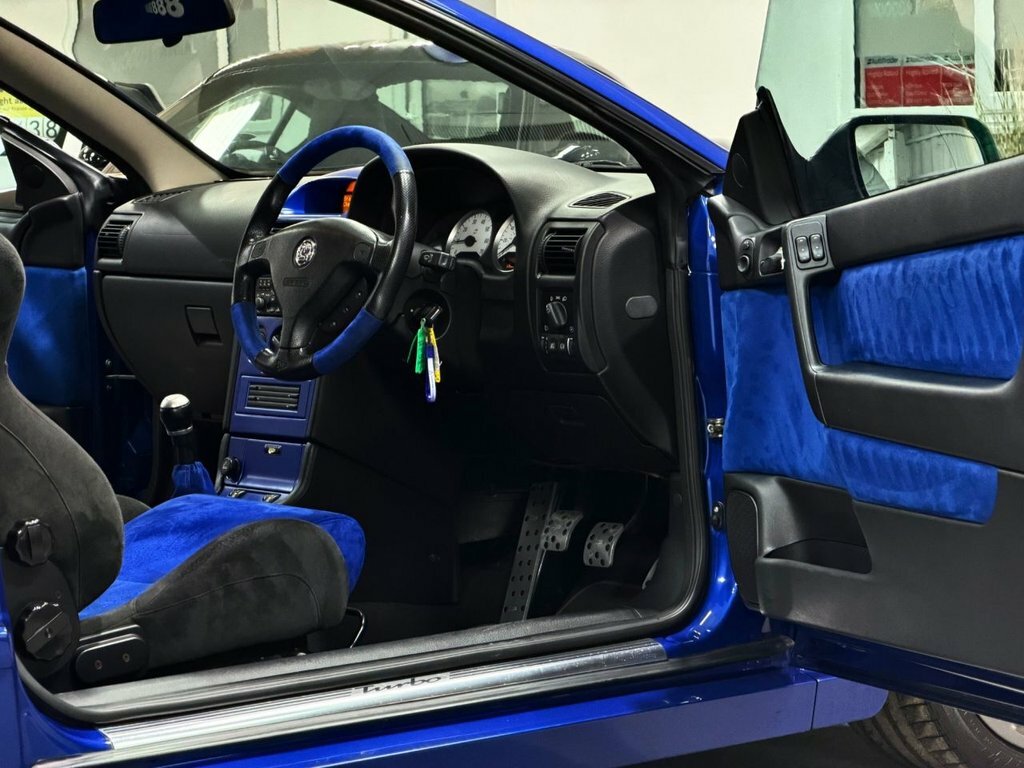 Vauxhall Astra 2L 888 Blue #5