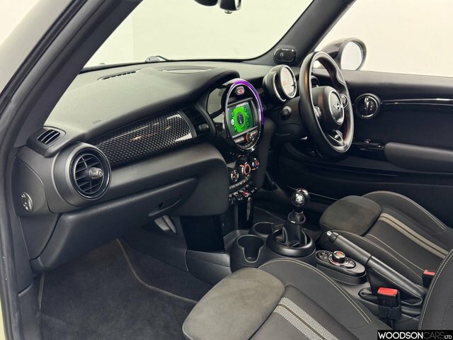 Mini Hatch 2018 2.0 Cooper S Sport Hatchback Manua ND68SLU White #3