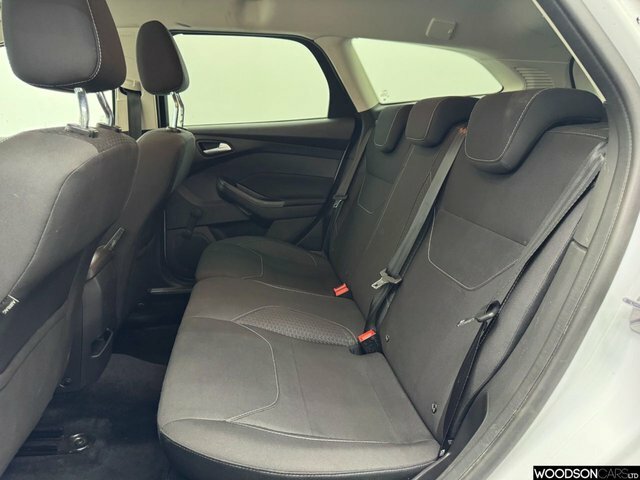 Ford Focus 2017 1.5 Tdci Zetec Edition Estate Manu YT67HBC White #5