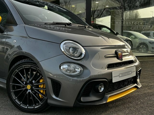 Abarth 695 Hatchback OE23FLN Yellow #5