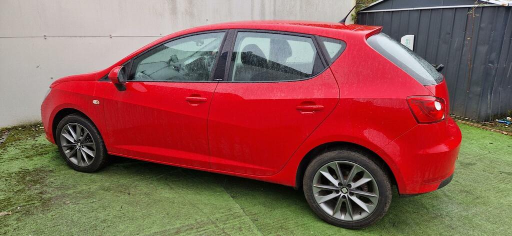 Seat Ibiza I-tech Tsi EX64YHR Red #6