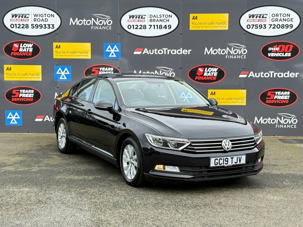 Volkswagen Passat 1.5L S GC19TJV Black #4