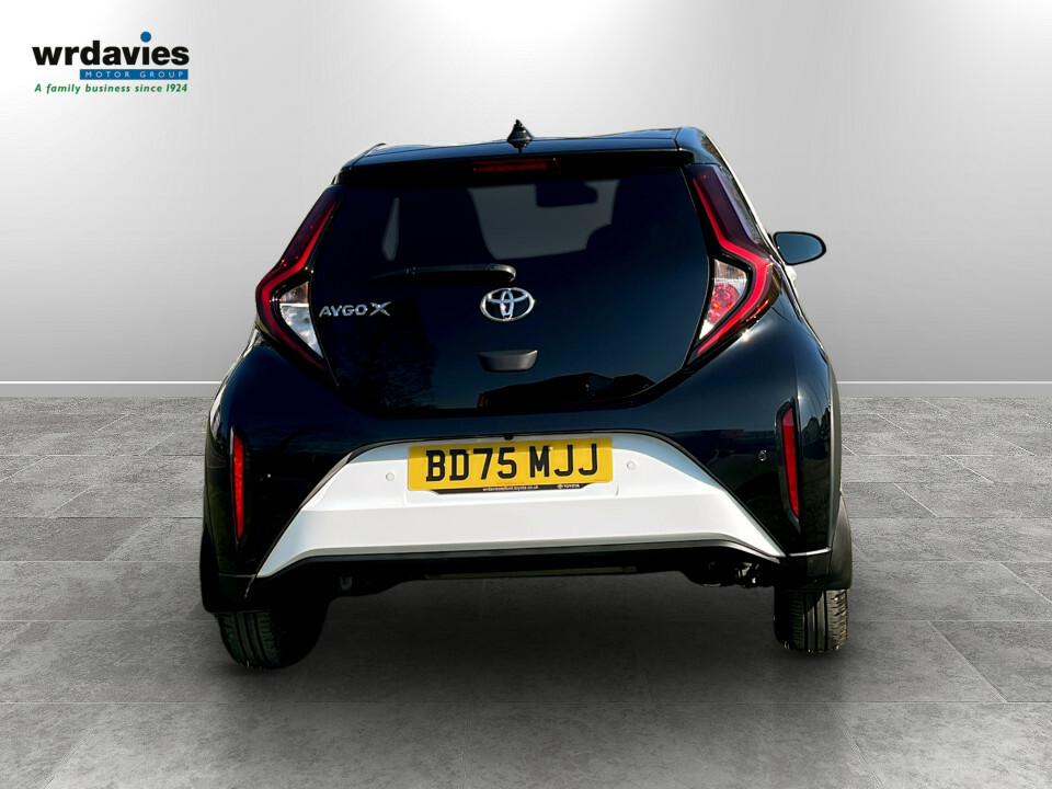 Toyota Aygo X 1.0 Vvt-i Edge BD75MJJ White #6