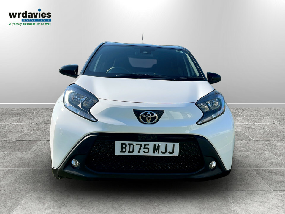 Toyota Aygo X 1.0 Vvt-i Edge BD75MJJ White #2
