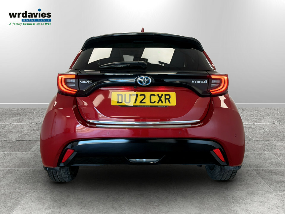 Toyota Yaris 1.5 Hybrid Excel Cvt DU72CXR Red #6