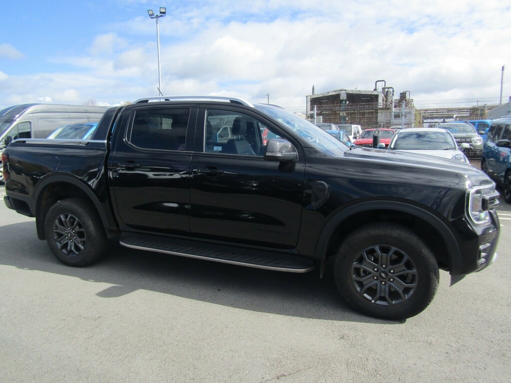 Ford Ranger Pick Up Double Cab Wildtrak 2.0 Ecoblue 205 LA74SWV Black #2