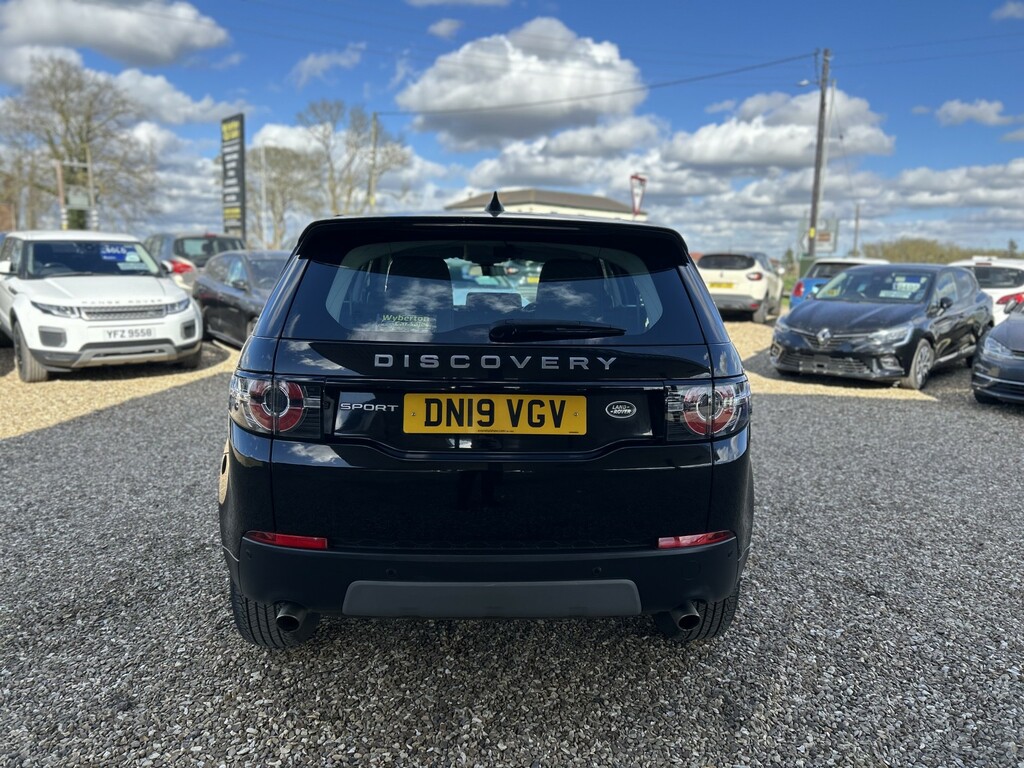 Land Rover Discovery Sport Suv 2.0 Td4 Se Tech 2019 DN19VGV Black #6