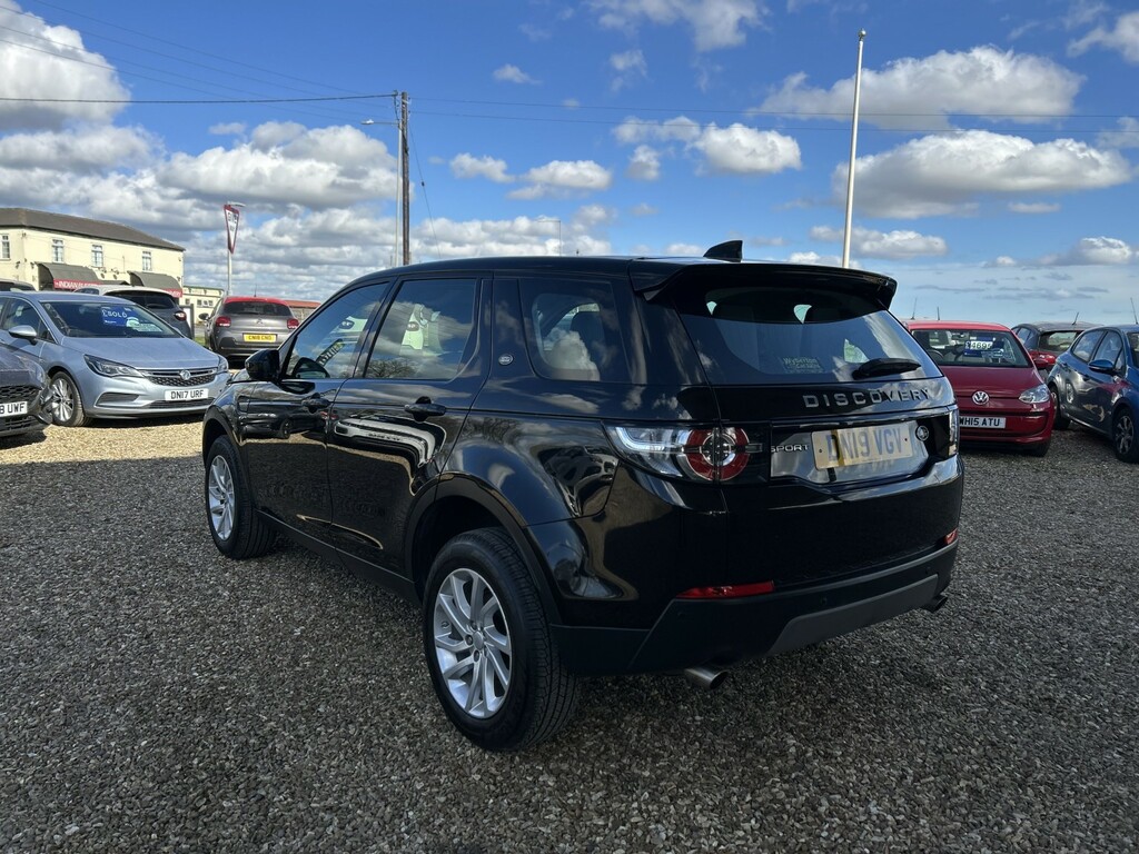 Land Rover Discovery Sport Suv 2.0 Td4 Se Tech 2019 DN19VGV Black #5