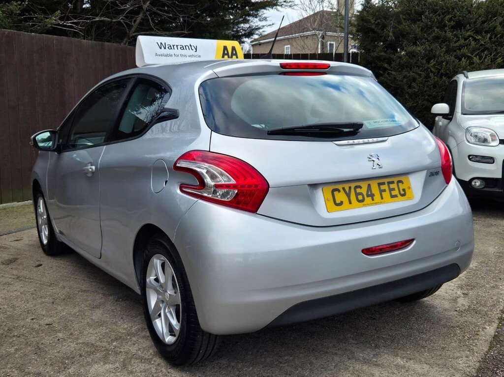 Peugeot 208 1.2 Vti Puretech Active Euro 5 CY64FEG Silver #4