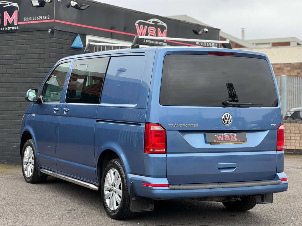 Volkswagen Transporter 2.0 Tdi T32 Bluemotion Tech Highline Kombi Dsg Fwd LL66JDK Blue #4
