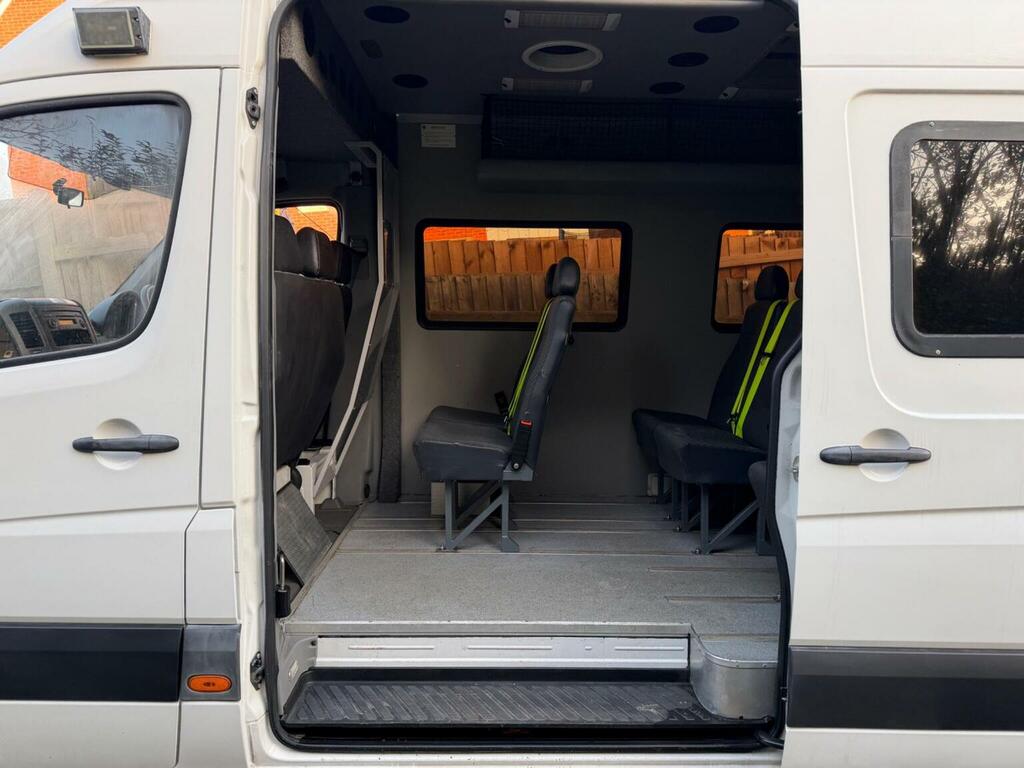 Volkswagen Crafter 2.0 Tdi 163 Cr50 Crew Van Lwb High Roof White #4