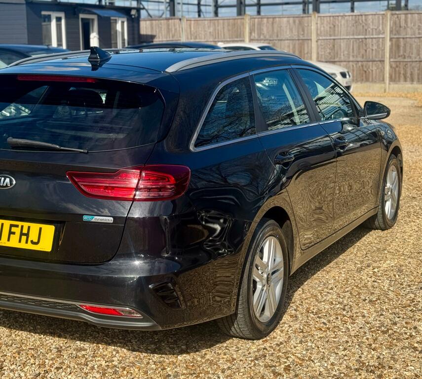 Kia Ceed 1.6 Crdi Mhev 2 Sportswagon Euro 6 Ss MH21FHJ Black #5
