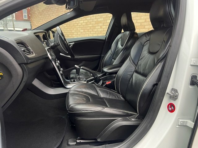 Volvo V40 2014 1.6 D2 R-design Hatchback E YY64ACU White #5