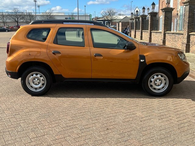 Dacia Duster 2021 1.0 Tce Essential Suv Bi Fuel Euro PY70HJE Orange #4