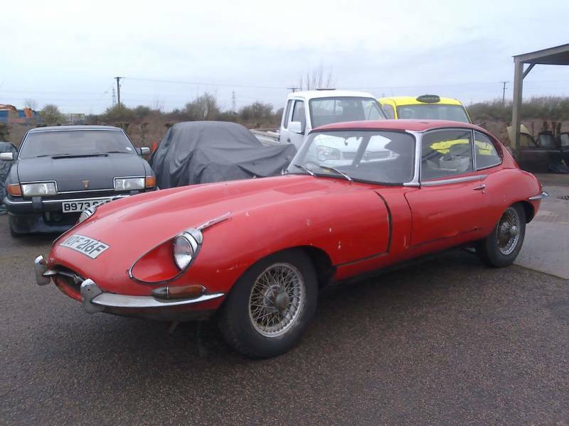 Jaguar E-Type E Type - 1968 A Red