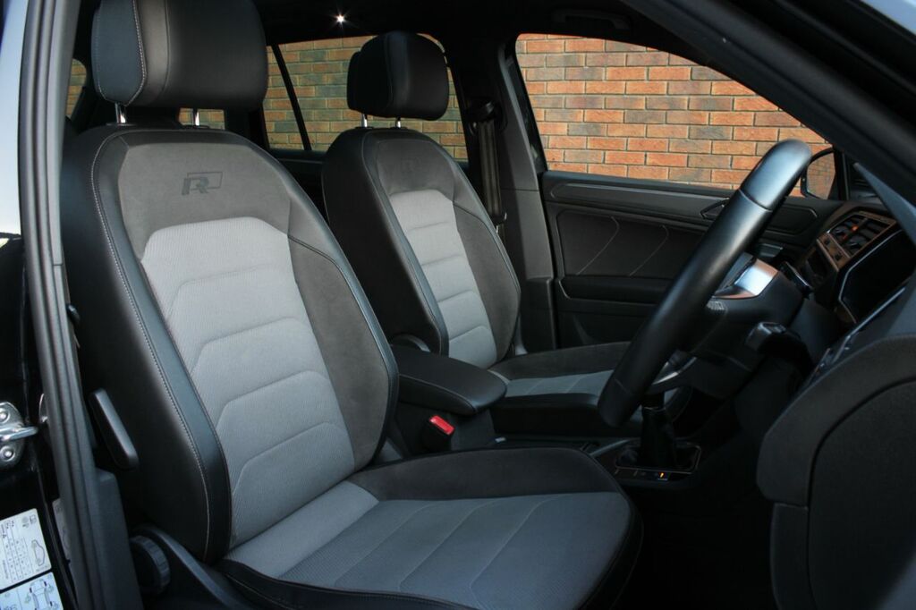 Volkswagen Tiguan 2.0 Tdi R-line Tech Euro 6 Ss - 2019 69 PJ69KPE Black #4