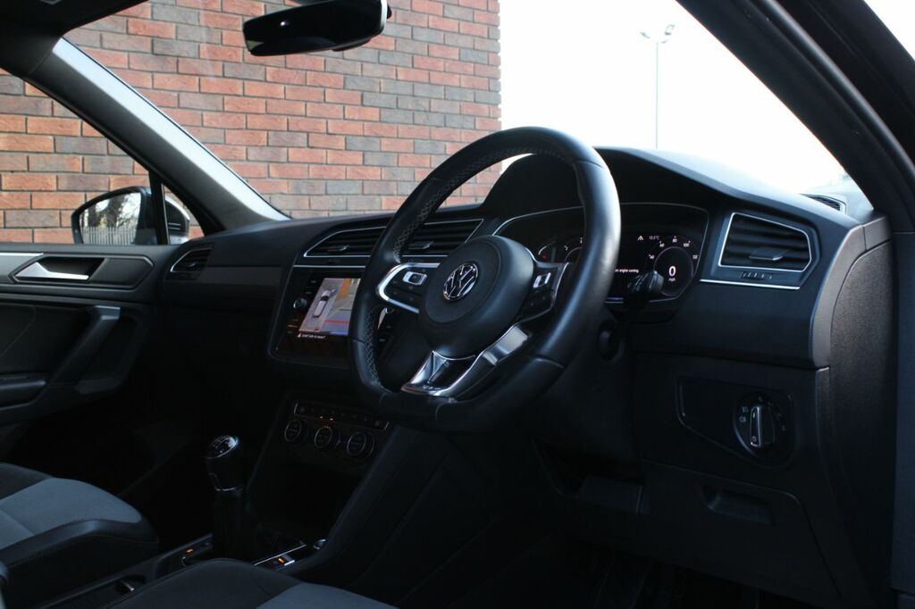 Volkswagen Tiguan 2.0 Tdi R-line Tech Euro 6 Ss - 2019 69 PJ69KPE Black #5