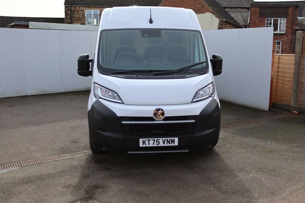 Vauxhall Movano 2.2 Turbo D 140 H2 Van Prime White #2