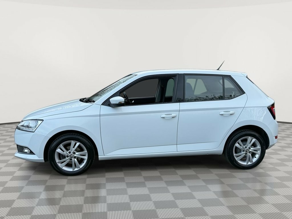 Skoda Fabia 1L Se GM21DZE White #5