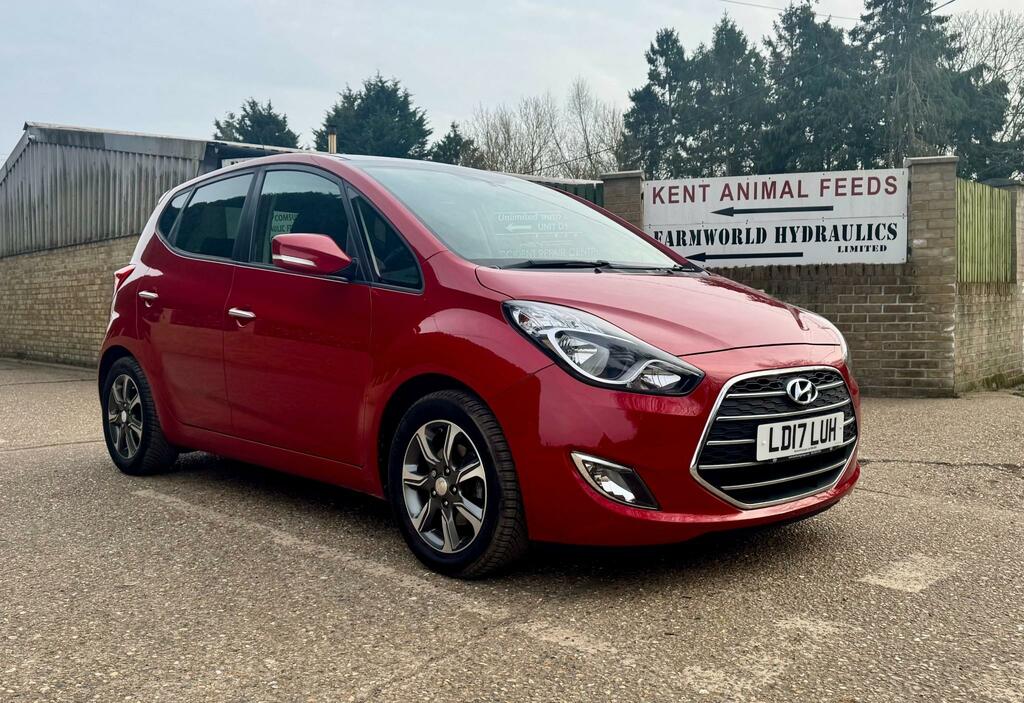 Hyundai Ix20 1.4 Blue Drive Premium Nav Hatchback LD17LUH Red #6